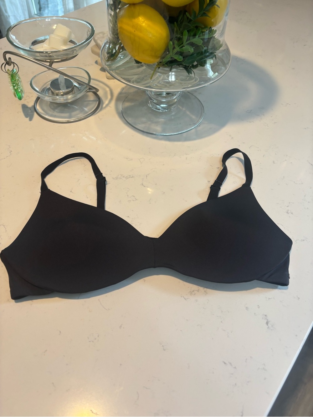 SKIMS wireless-NWT